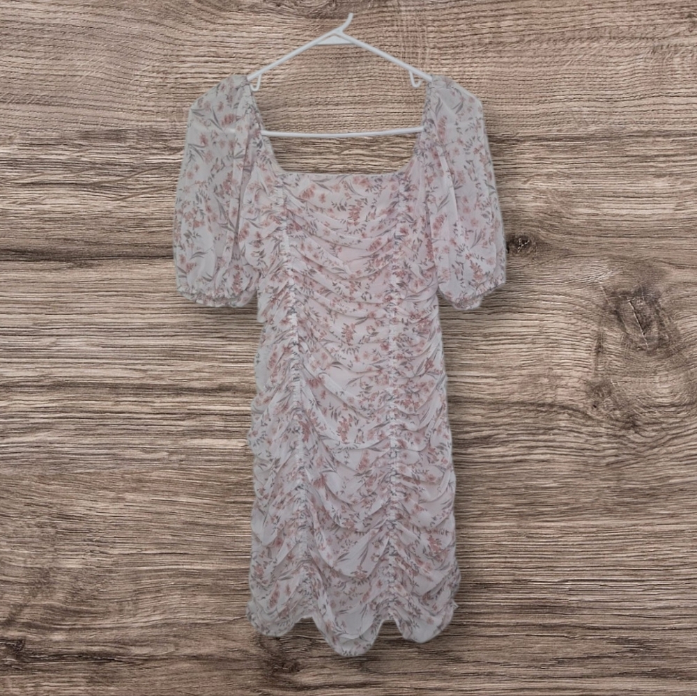 Women's Minuet Floral Print Ruched Dress Sz Small